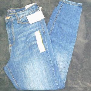 NWTs Universal Thread Slim Fit Jeans